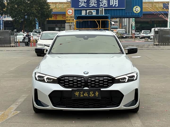 Фото 2 - BMW 3 Series