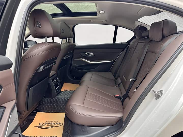 Фото 9 - BMW 3 Series