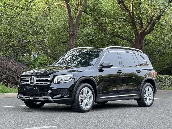 Фото 2 - Mercedes-Benz GLB-Class