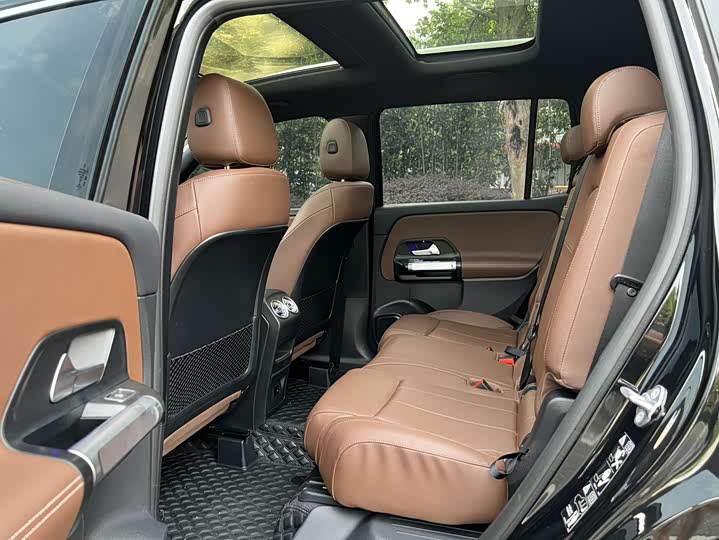 Фото 6 - Mercedes-Benz GLB-Class