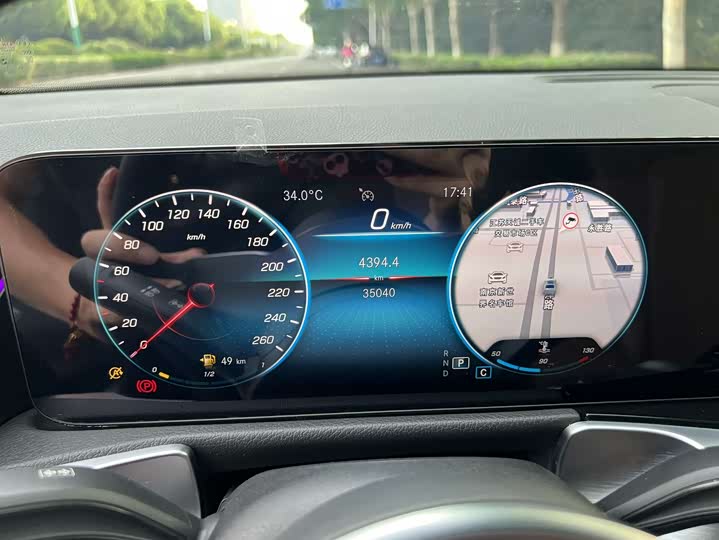 Фото 7 - Mercedes-Benz GLB-Class