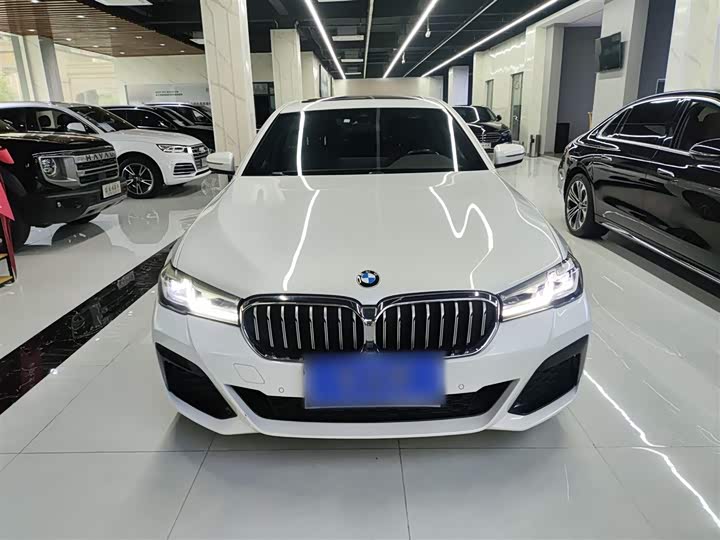 Фото 3 - BMW 5 Series