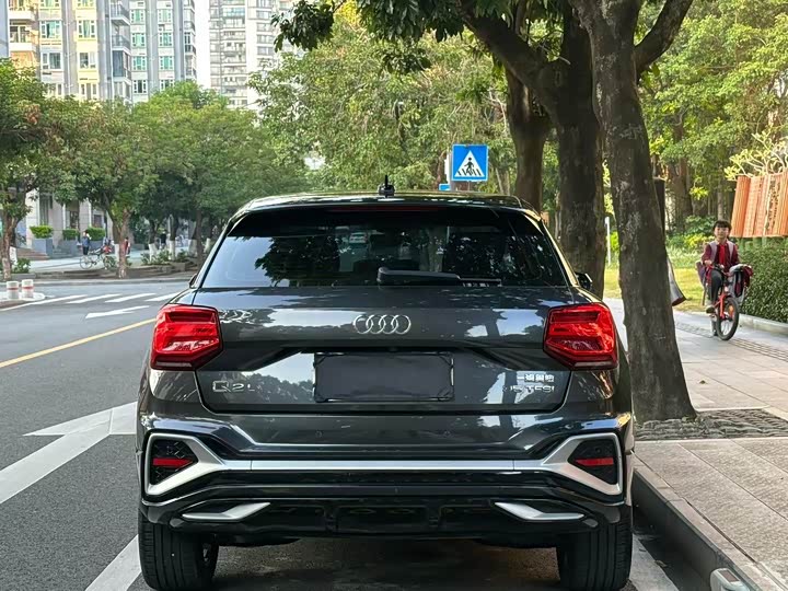 Фото 9 - Audi Q2L