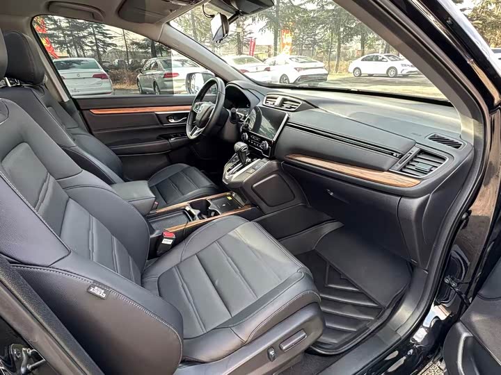 Фото 6 - Honda CR-V