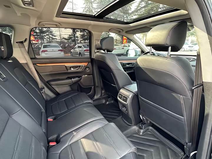 Фото 7 - Honda CR-V