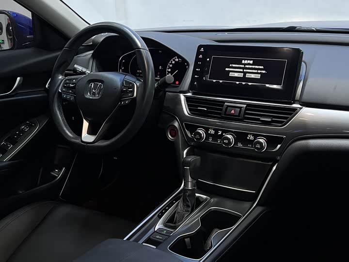 Фото 5 - Honda Accord