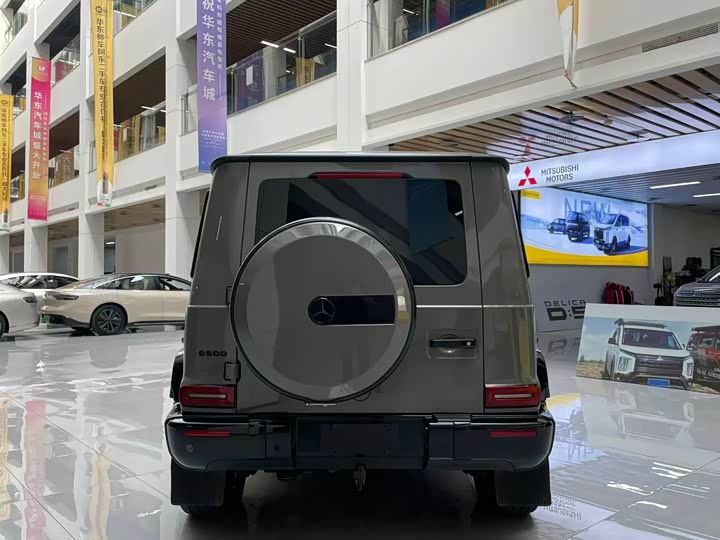 Фото 3 - Mercedes-Benz G-Class