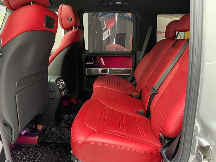 Фото 6 - Mercedes-Benz G-Class