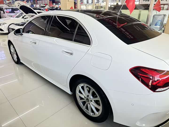 Фото 5 - Mercedes-Benz A-Class