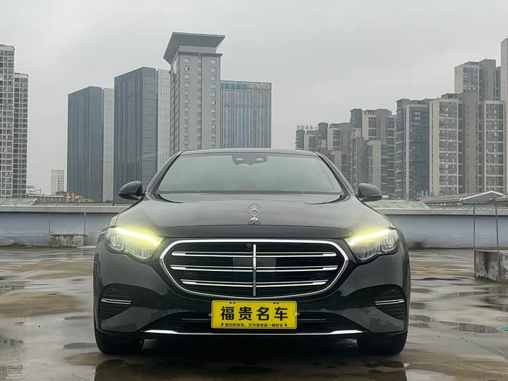 Фото 2 - Mercedes-Benz E-Class