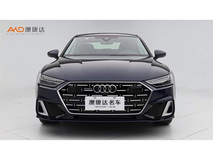 Фото 2 - Audi A7L