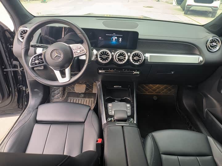 Фото 4 - Mercedes-Benz GLB-Class