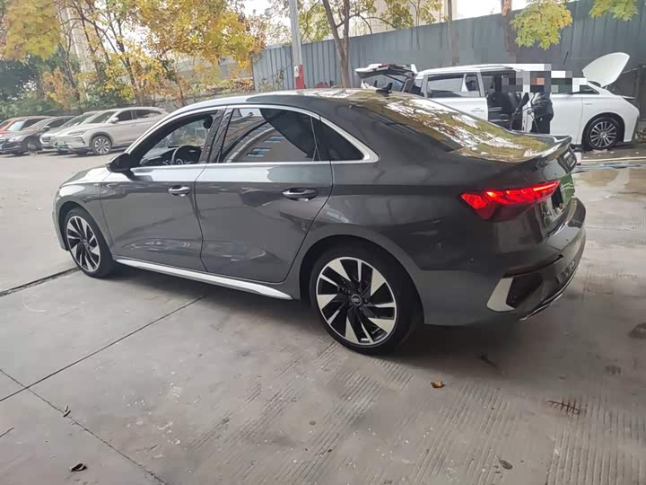 Фото 5 - Audi A3