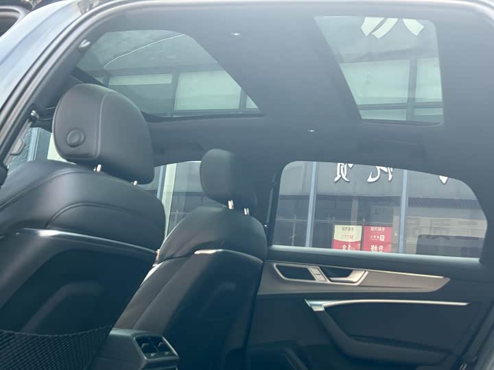 Фото 8 - Audi A6L