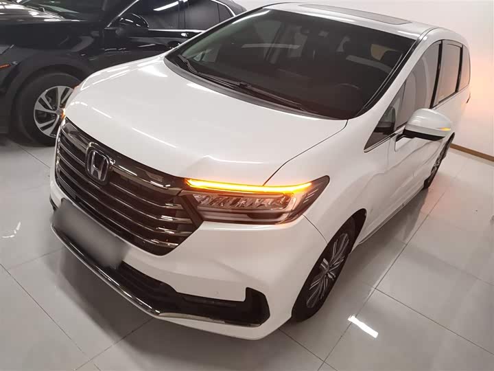 Фото 1 - Honda Odyssey