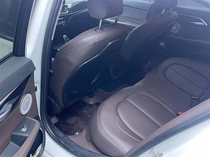 Фото 9 - BMW 1 Series