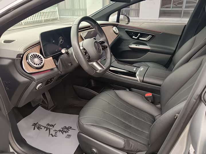 Фото 7 - Mercedes-Benz EQE