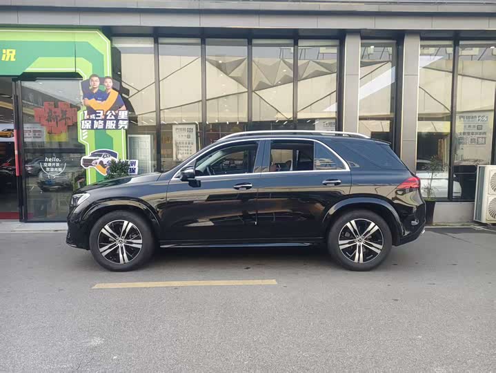 Фото 4 - Mercedes-Benz GLE-Class