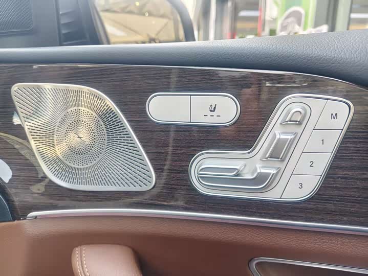 Фото 9 - Mercedes-Benz GLE-Class