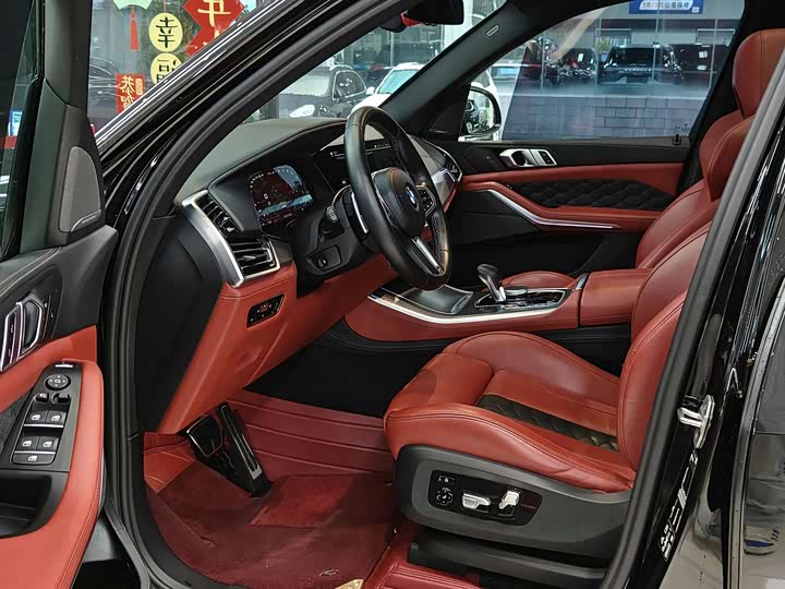 Фото 9 - BMW X5 M