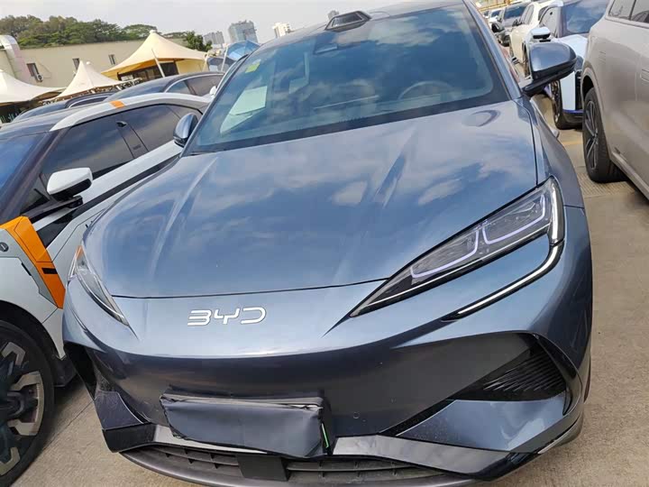 Фото 3 - BYD Sea Lion 07 EV