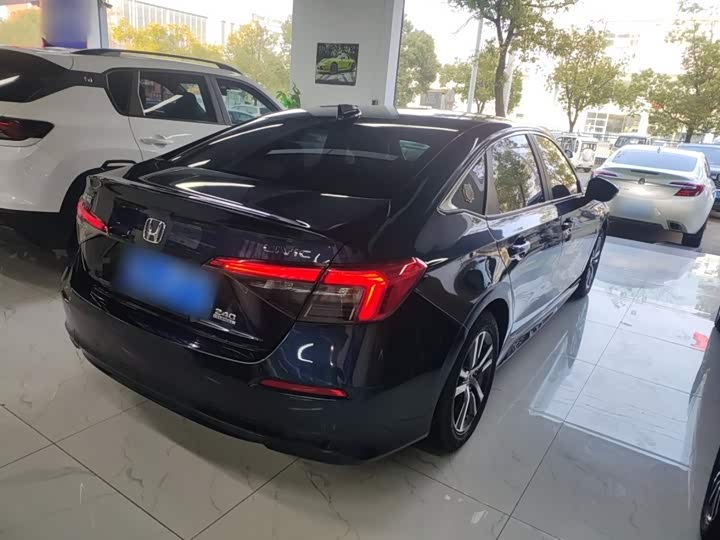 Фото 7 - Honda Civic