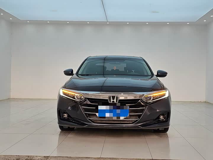 Фото 2 - Honda Accord