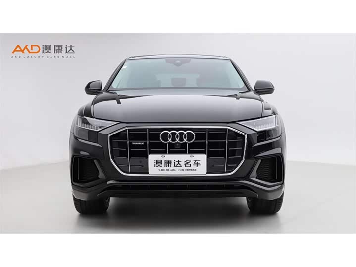 Фото 2 - Audi Q8