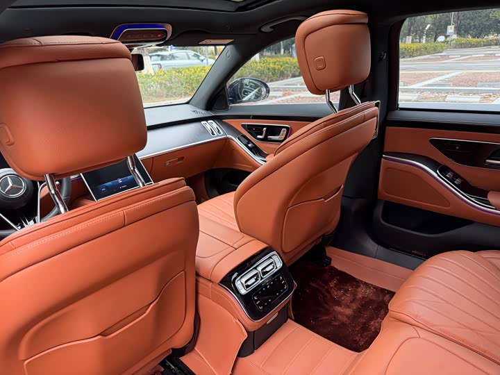 Фото 6 - Mercedes-Benz S-Class