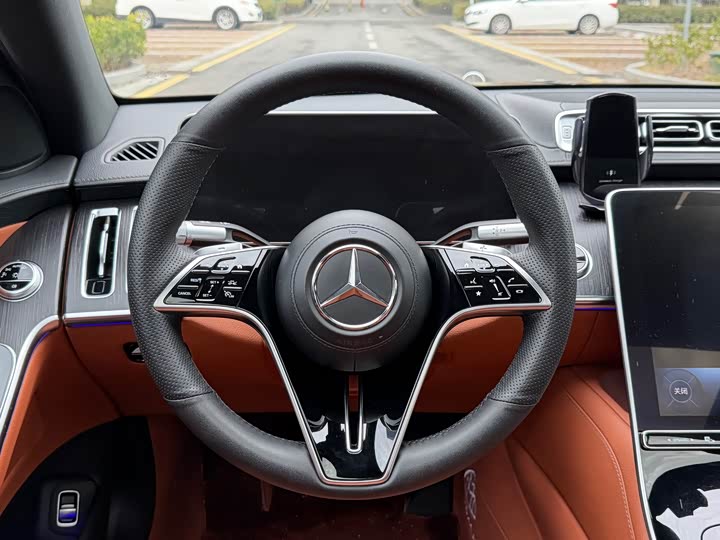 Фото 8 - Mercedes-Benz S-Class