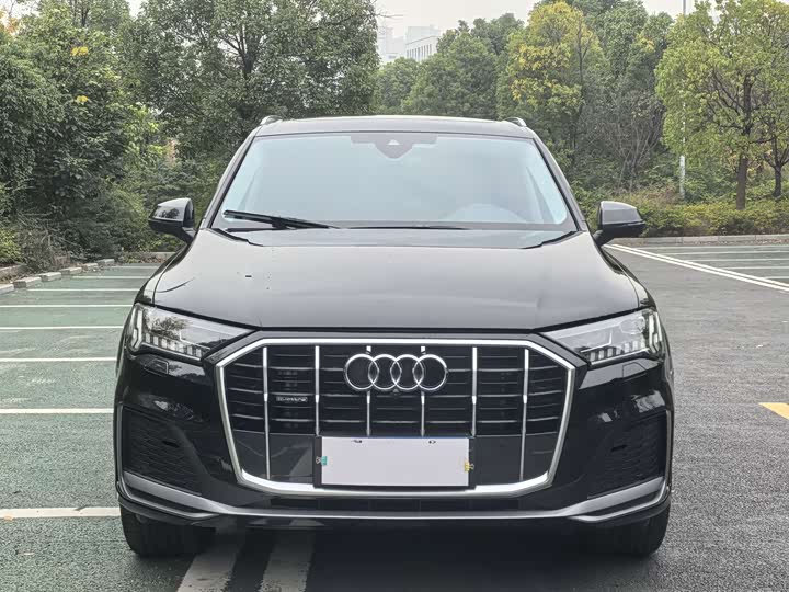 Фото 3 - Audi Q7