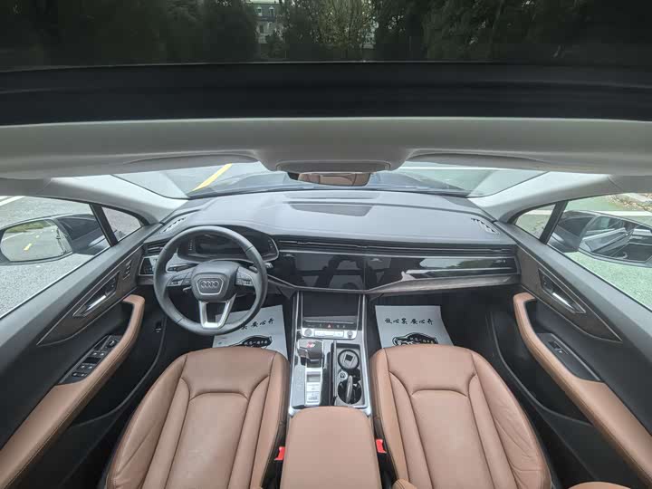 Фото 9 - Audi Q7