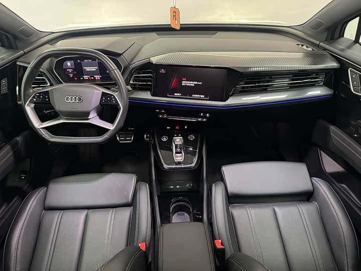 Фото 9 - Audi Q4 e-tron