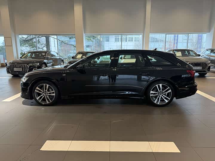 Фото 3 - Audi A6