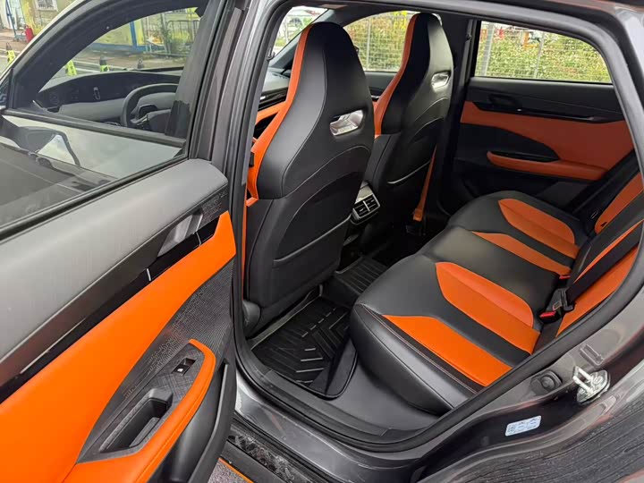 Фото 6 - Changan UNI-V