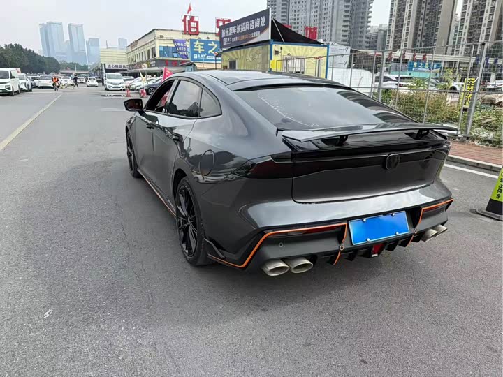 Фото 9 - Changan UNI-V