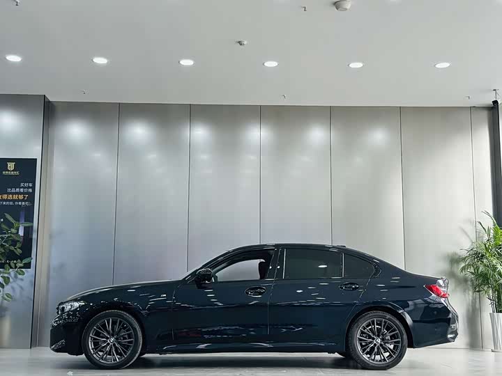 Фото 9 - BMW 3 Series