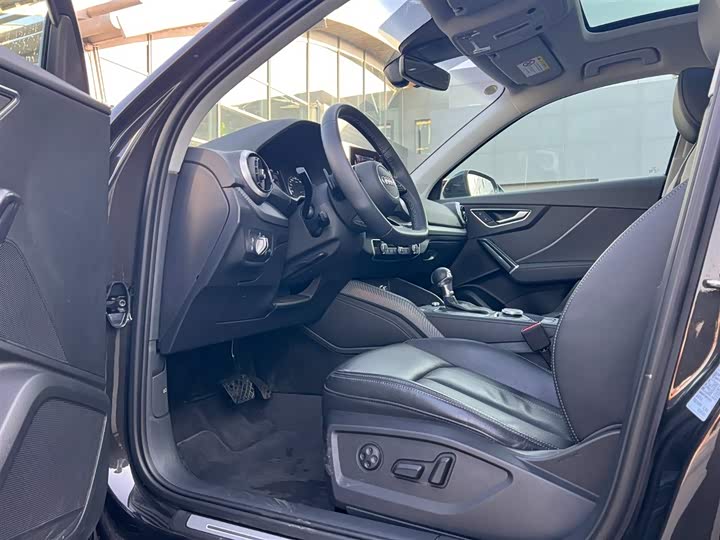 Фото 4 - Audi Q2L