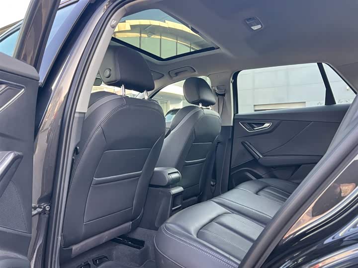 Фото 5 - Audi Q2L