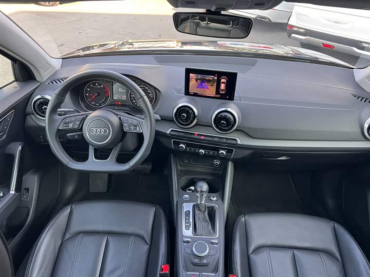 Фото 8 - Audi Q2L