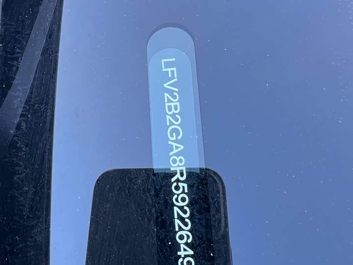 Фото 9 - Audi Q2L