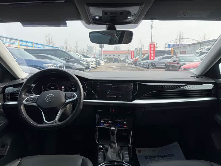 Фото 5 - Volkswagen Passat