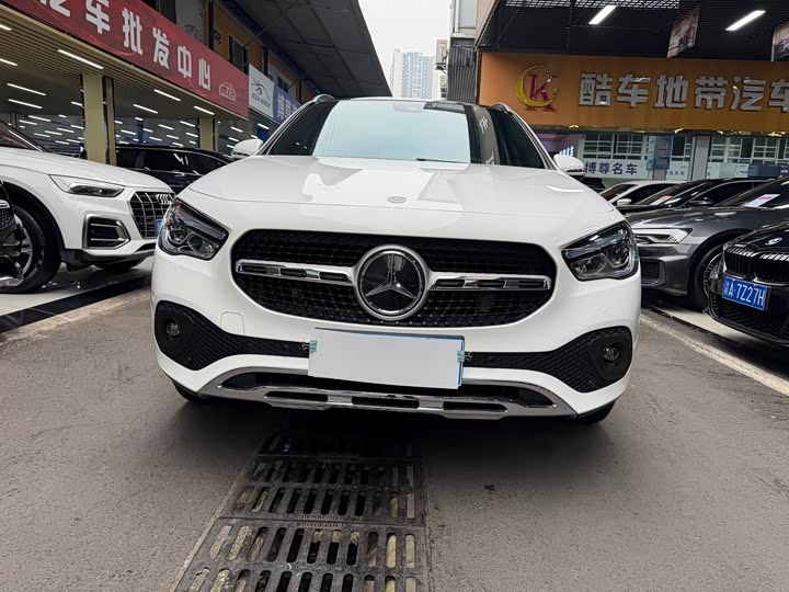 Фото 2 - Mercedes-Benz GLA-Class