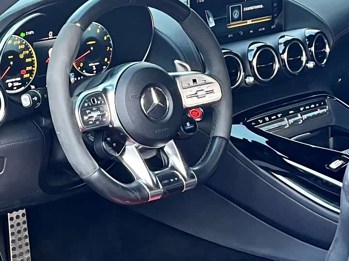 Фото 4 - Mercedes-Benz AMG GT