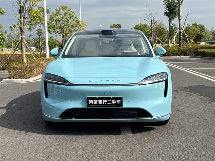 Фото 2 - Luxeed R7