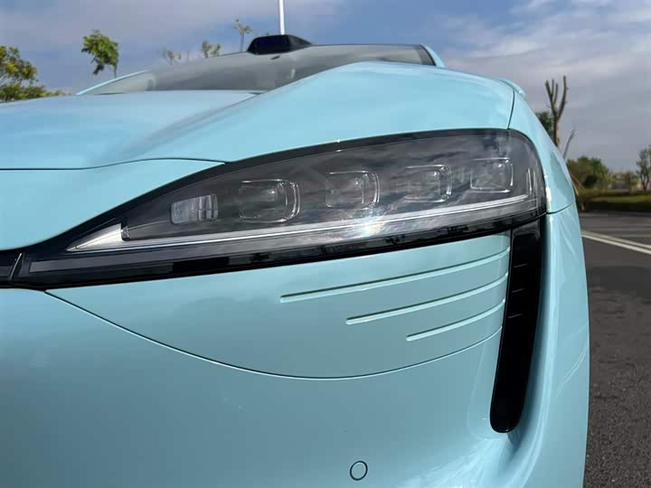 Фото 6 - Luxeed R7