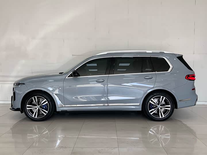Фото 5 - BMW X7