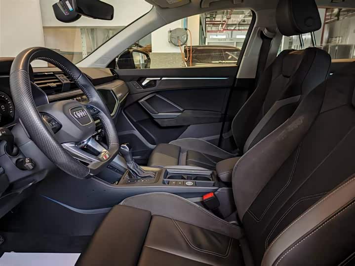 Фото 5 - Audi Q3 Sportback