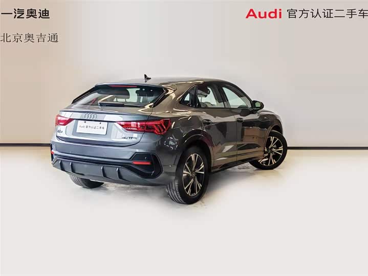 Фото 9 - Audi Q3 Sportback