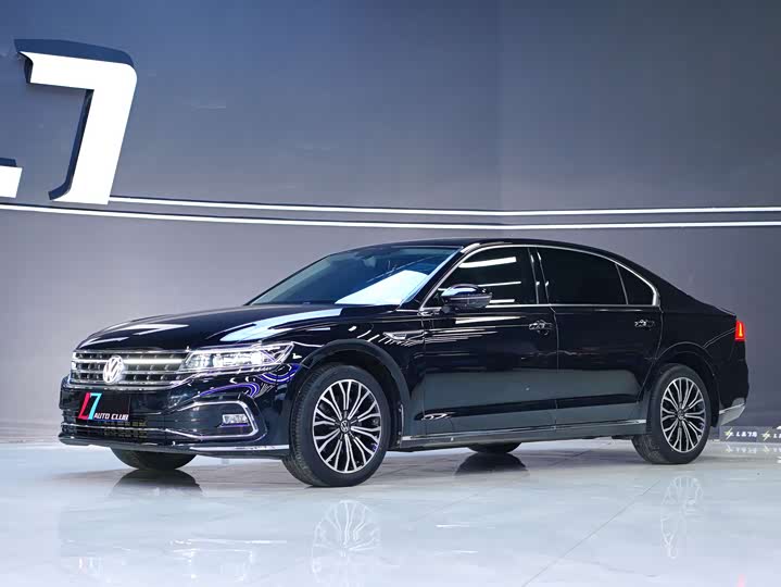 Фото 1 - Volkswagen Phideon